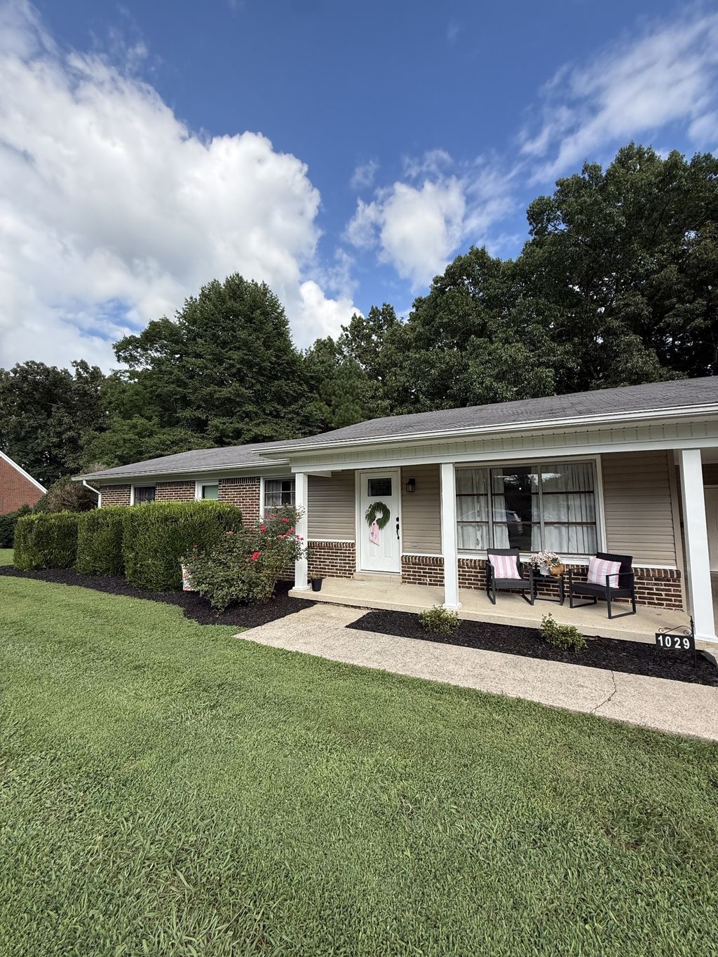 1029 Pine Cir, Lawrenceburg