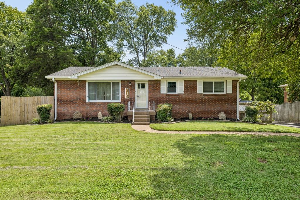 318 Jacksonian Dr, Hermitage