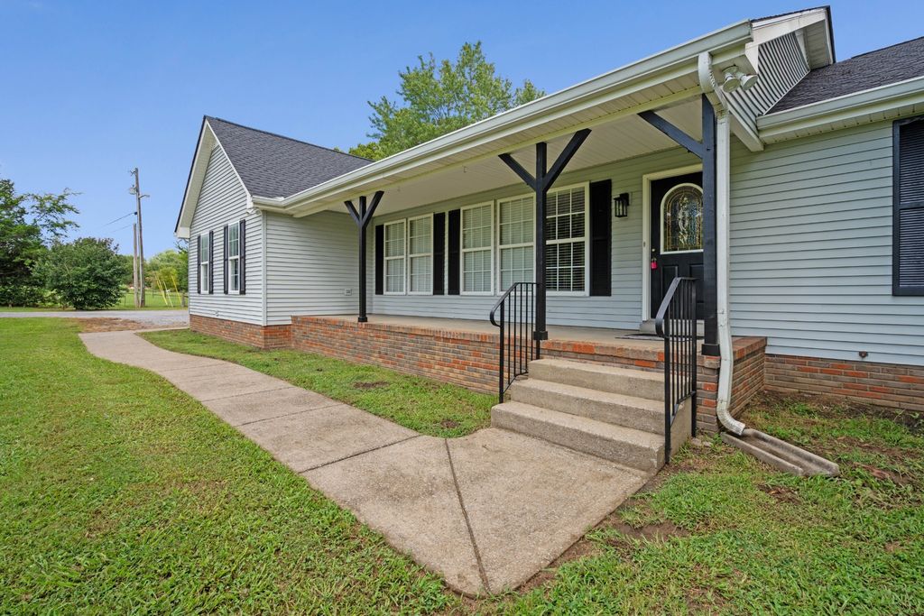 741 Trousdale Ferry Pike, Lebanon