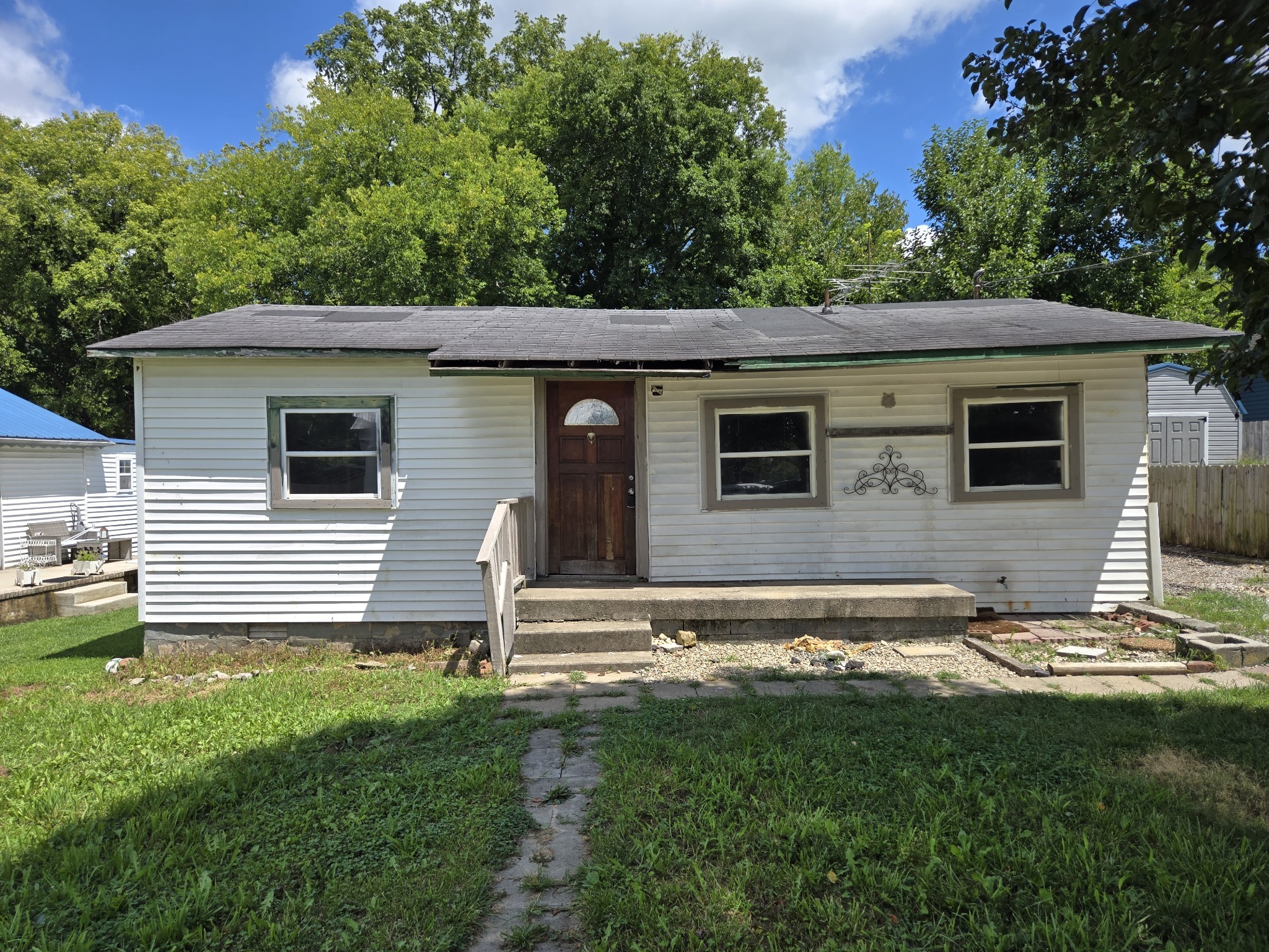 Photo for MLS 3320647 in 1754 Rose St Springfield, TN - 37172