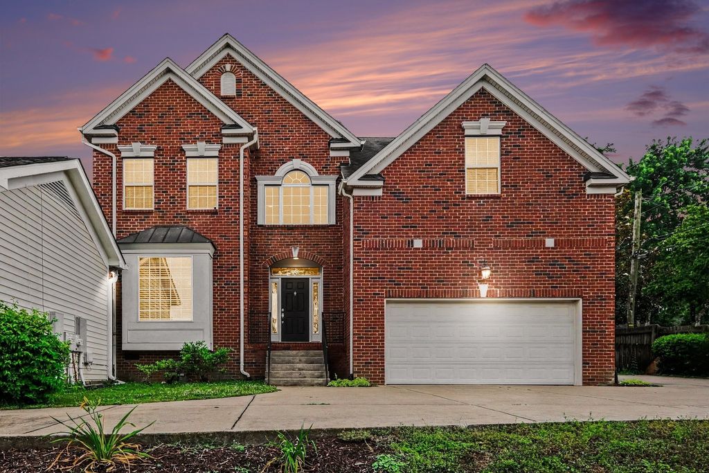 2913b 22nd Ave S, Nashville
