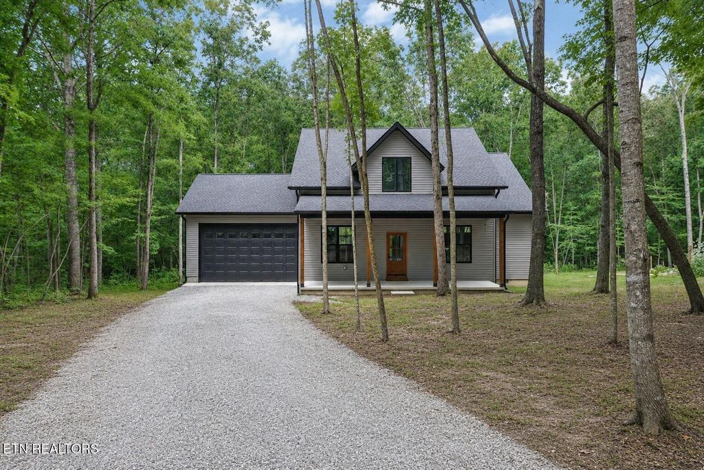108 Shotgun Annie Rd, Jamestown