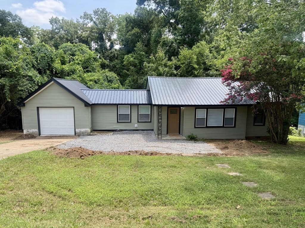 714 Mcgraw St, Clarksville