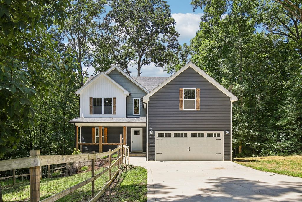 2320 Bearden Rd, Clarksville