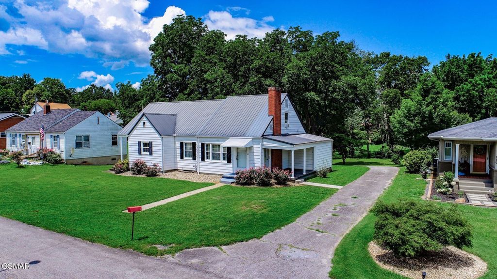 125 Washington Avenue, Newport