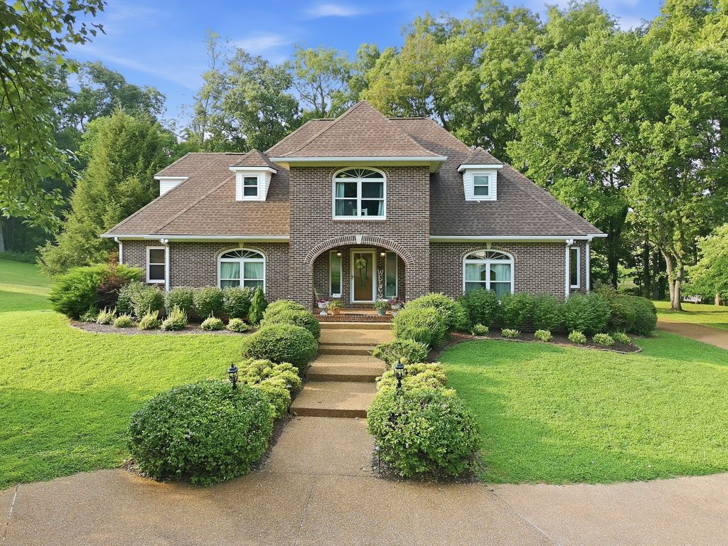 301 Kippsford Pond Rd, Columbia