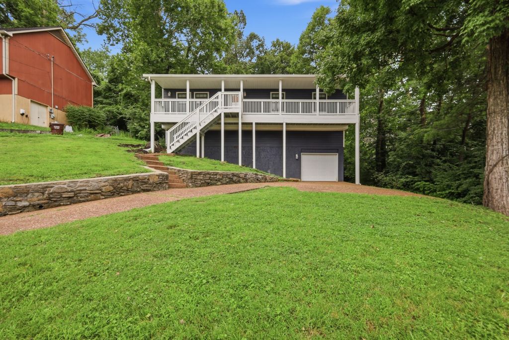 1145 Jacksons View Rd, Hermitage
