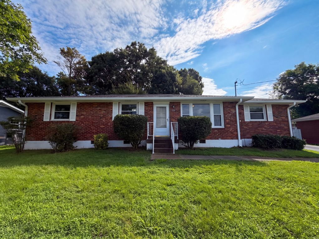213 Bonnaridge Dr, Hermitage