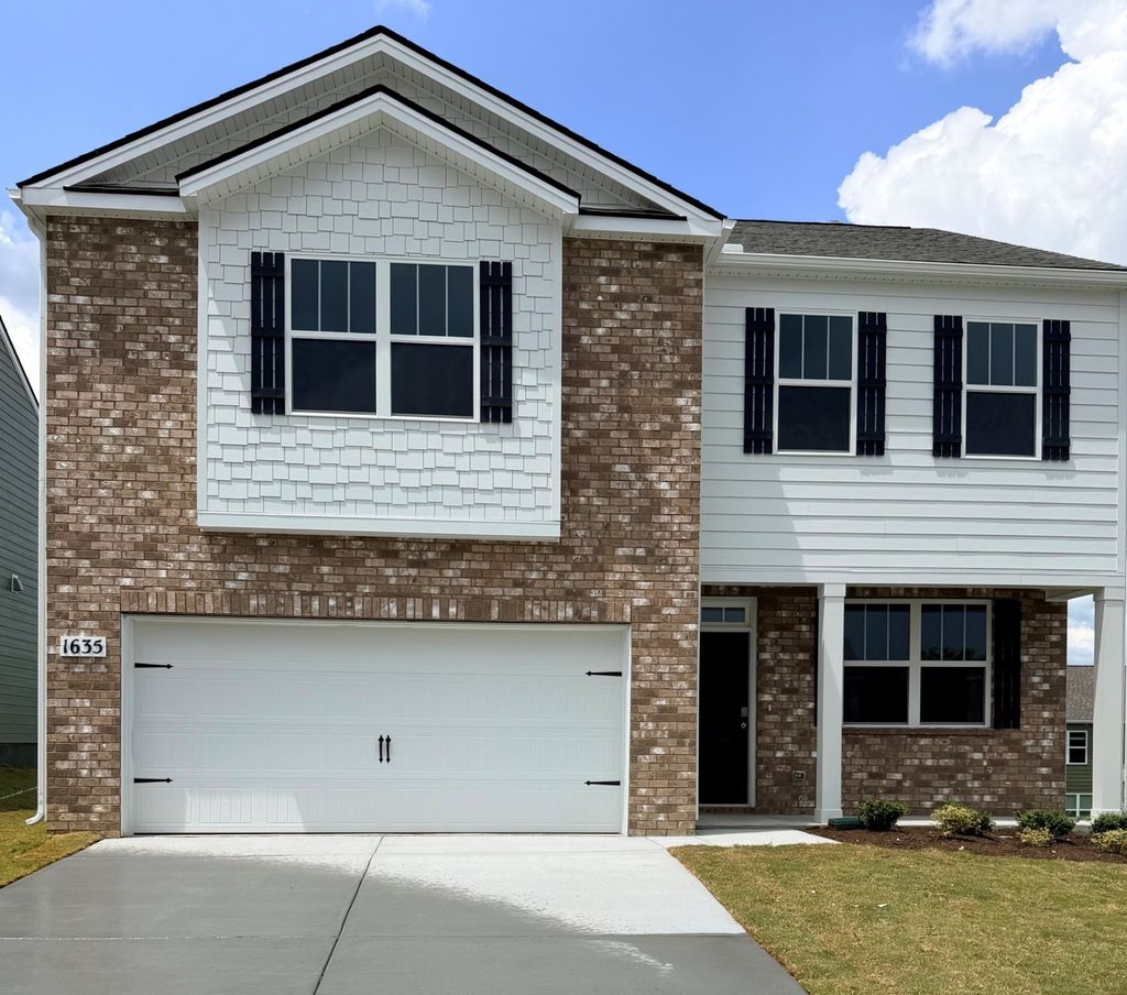 1635 Feather Road, Lebanon