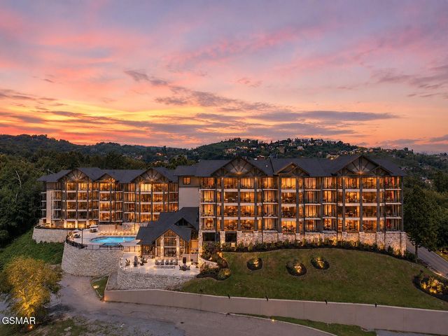 855 Campbell Lead Road 301, Gatlinburg