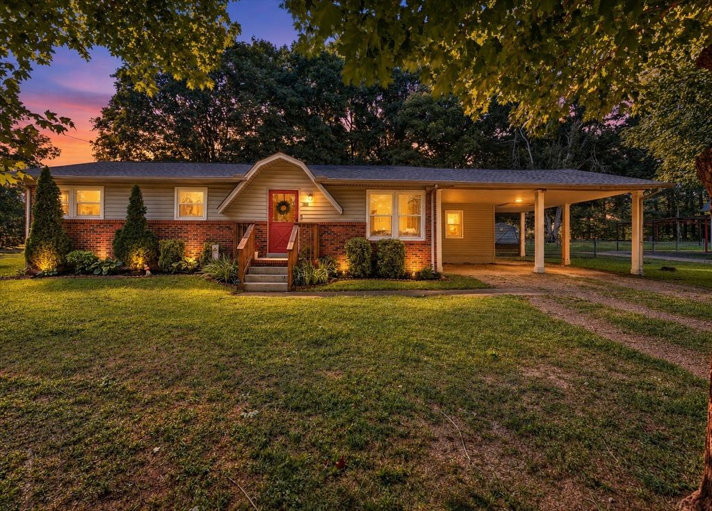 710 Meade Dr, Spring Hill
