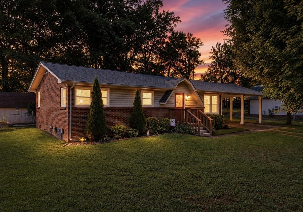 710 Meade Dr, Spring Hill