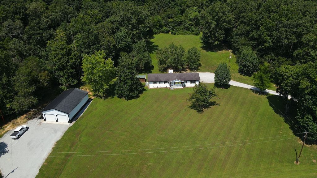 7165 Highway 13 S, Waverly