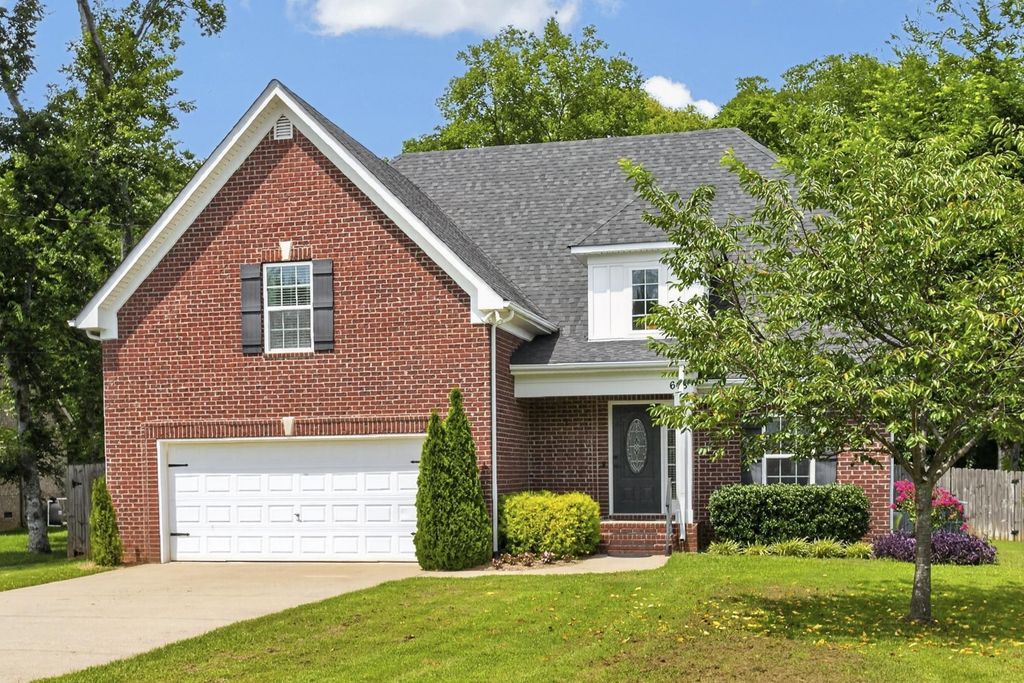 618 Virginia Belle Dr, Smyrna