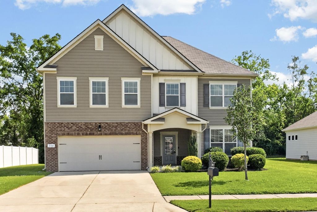 204 Princeton Dr, Lebanon