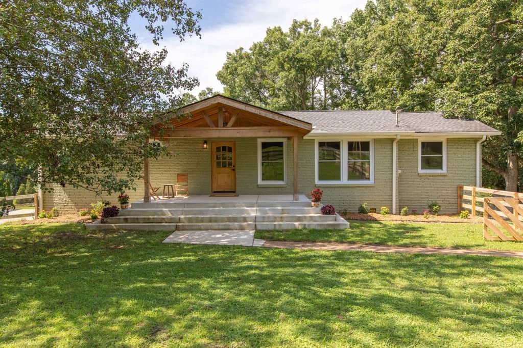 929 Davidson Dr, Nashville