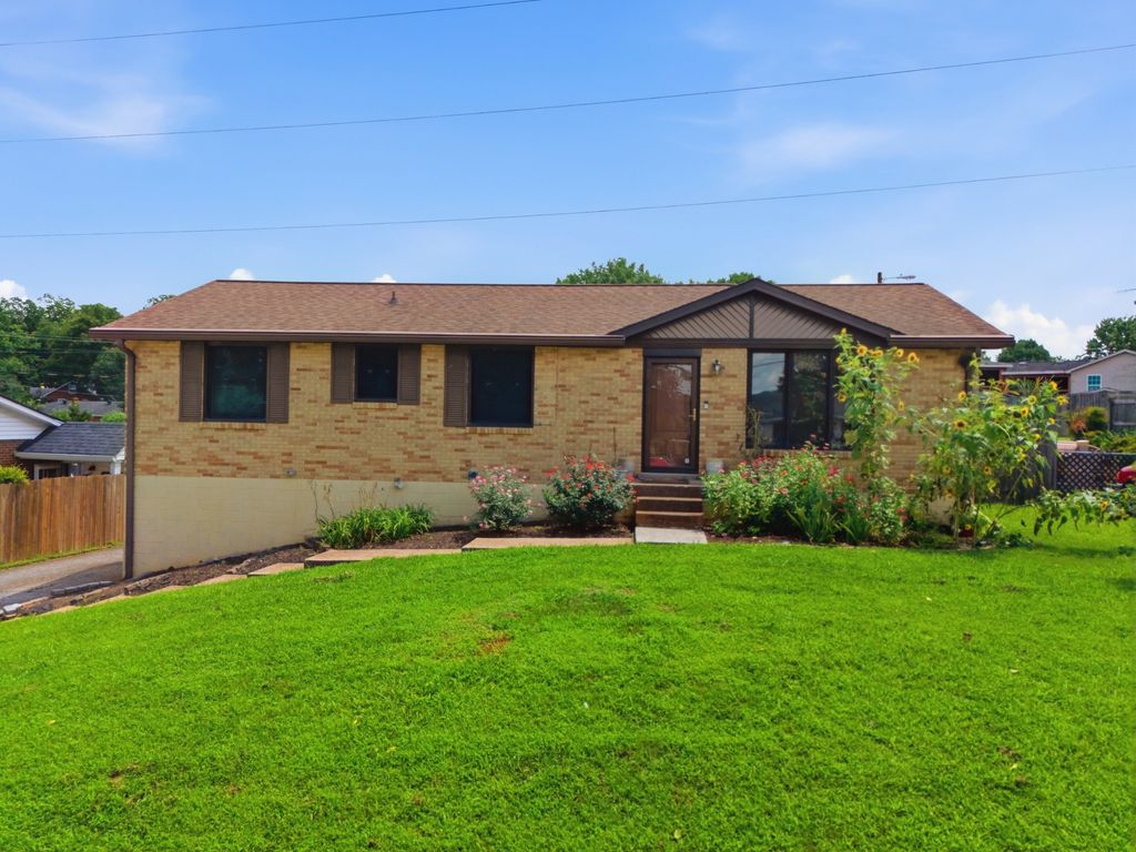 434 Capri Dr, Nashville
