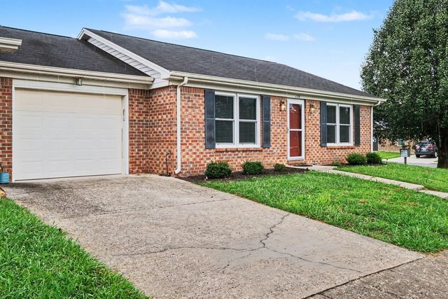 120 Dogwood Ct, Shelbyville