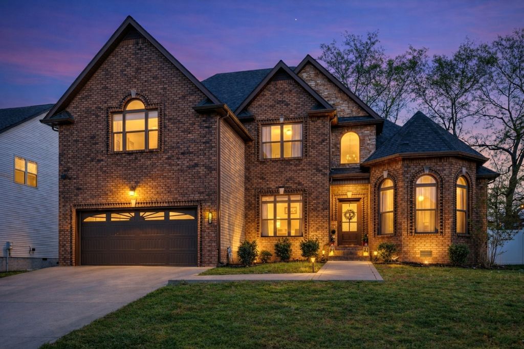 1401 Apple Blossom Rd, Clarksville