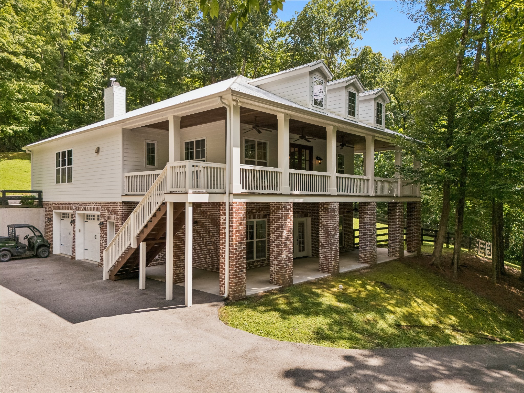 Photo of Listing #3333885