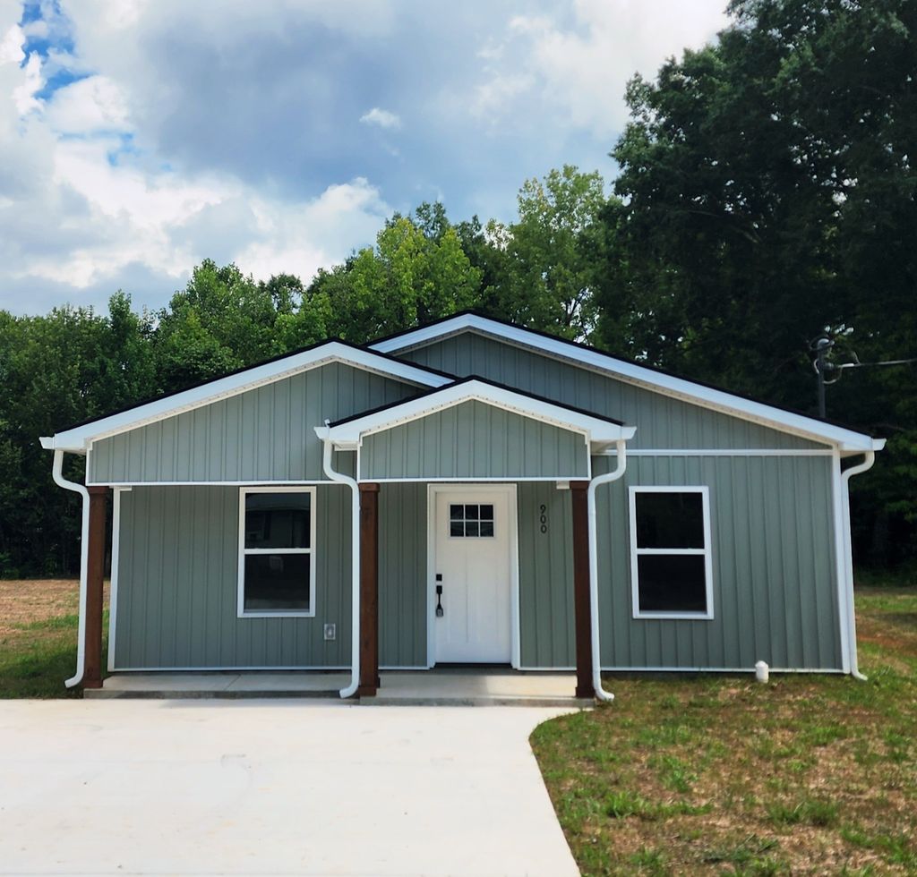 900 East Decherd Street, Tullahoma
