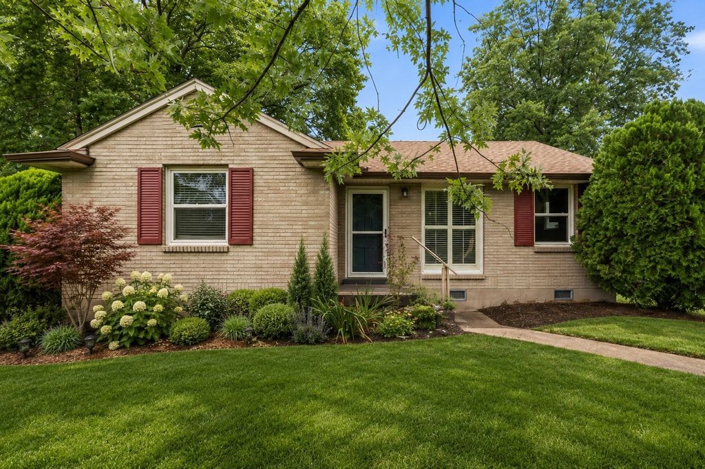 207 Theodore Rd, Nashville