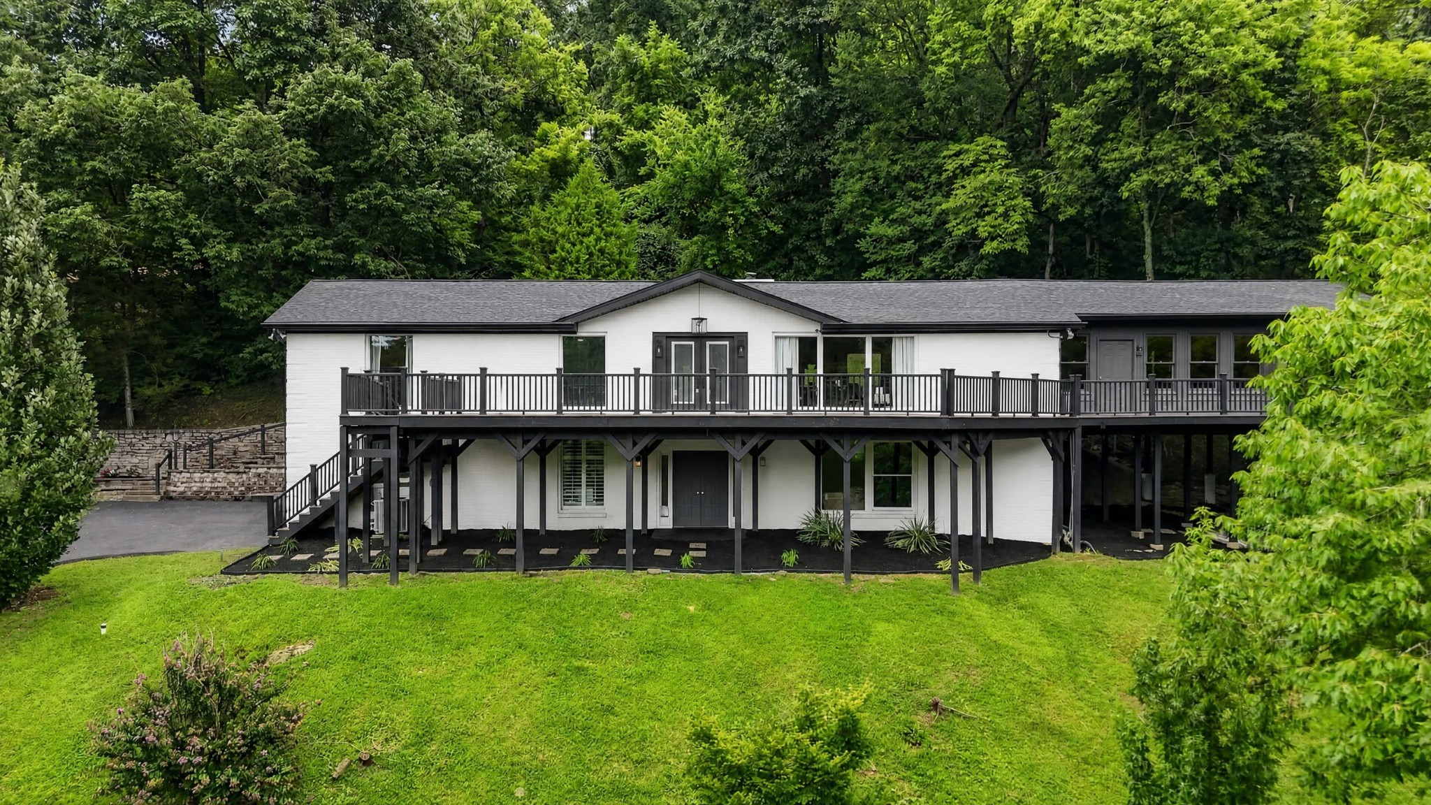 Photo of Listing #3335294
