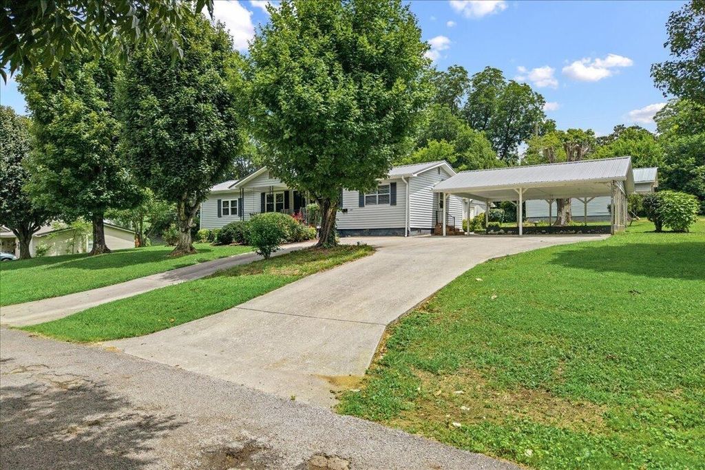 107 Georgia Avenue, Etowah