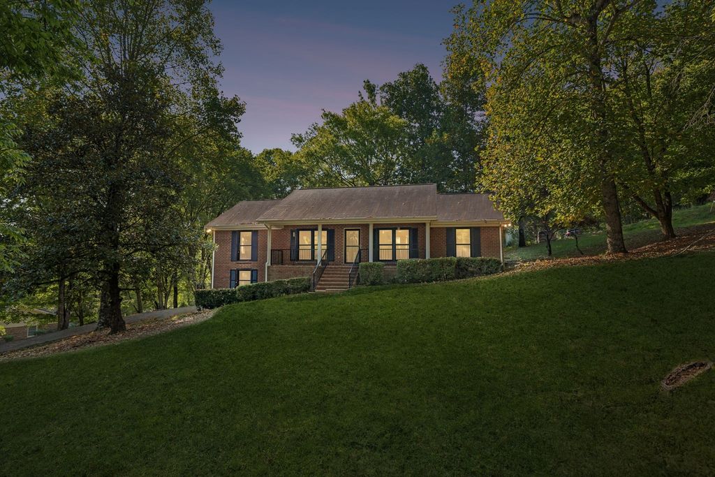 2025 Duncan Dr, Lewisburg