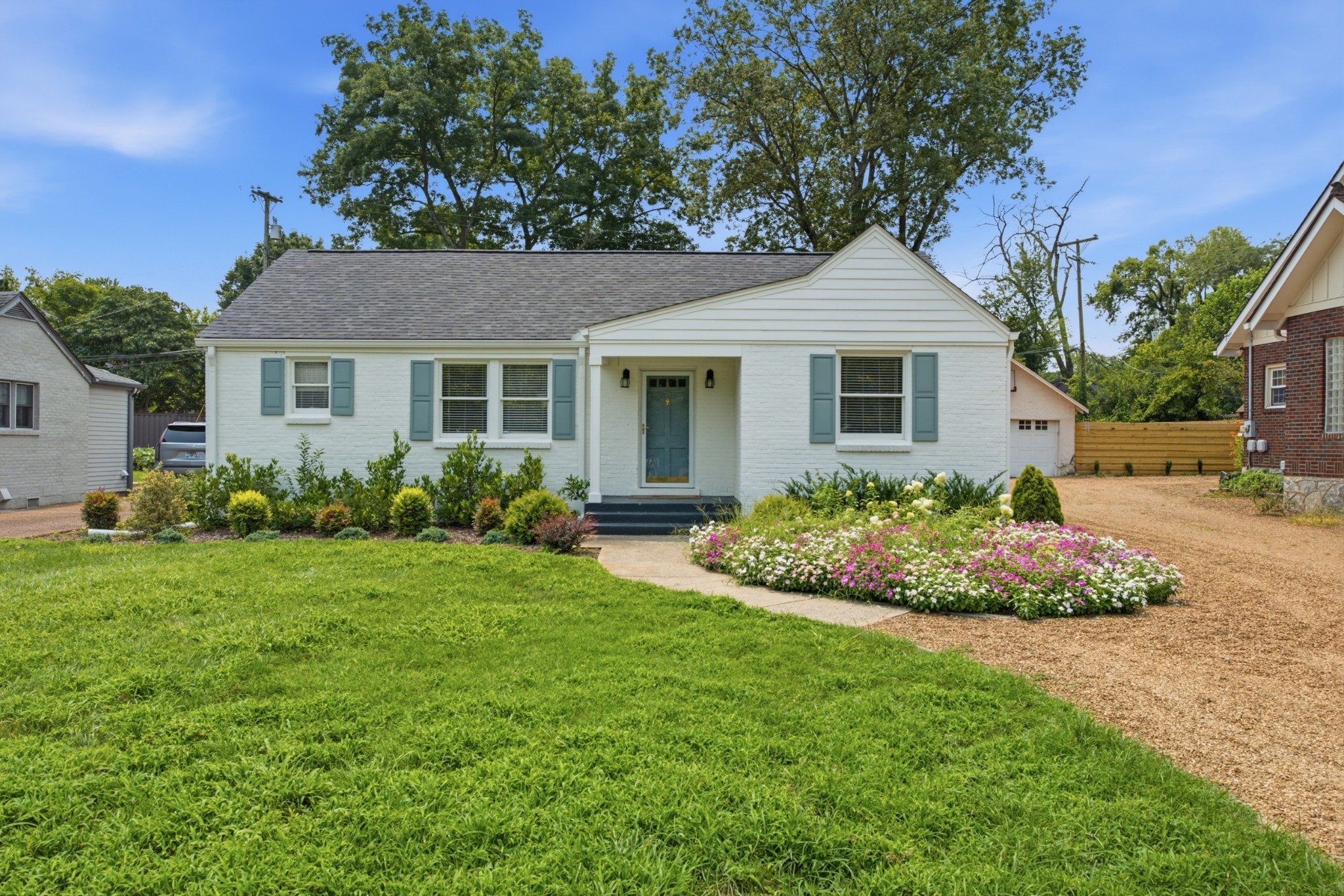 Photo of Listing #3335758