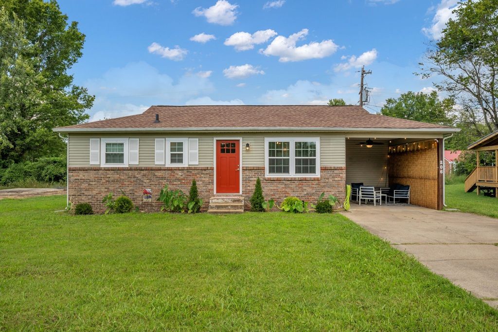206 Murphree Ave, Waverly