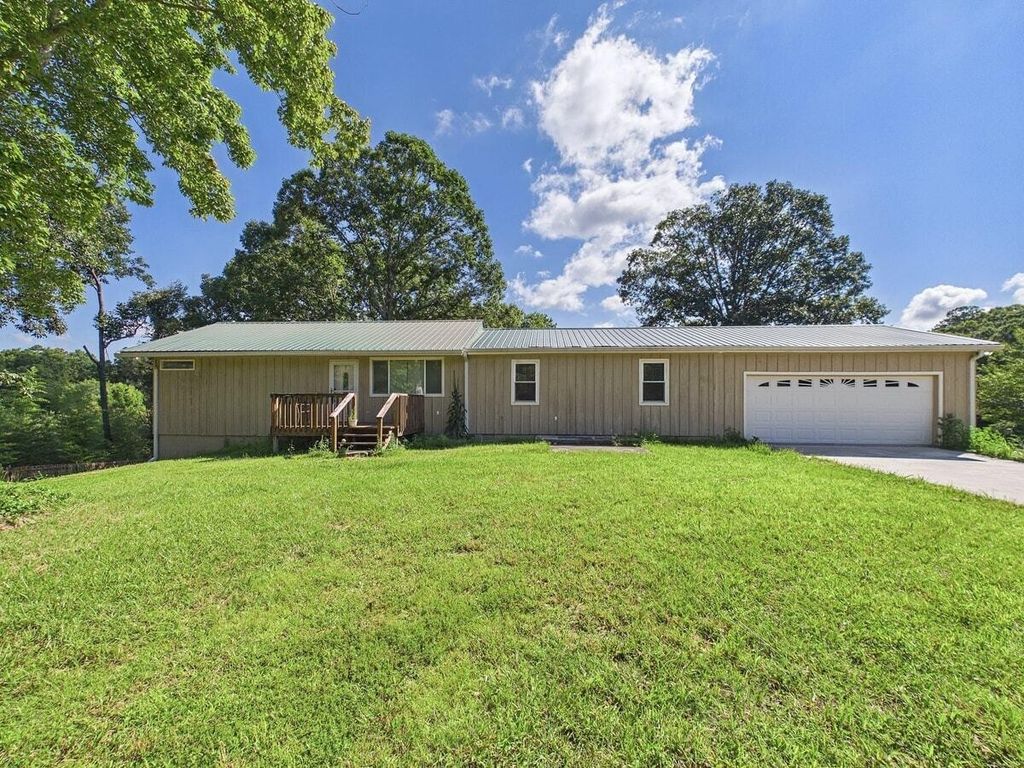 206 Hot Water Road, Tellico Plains