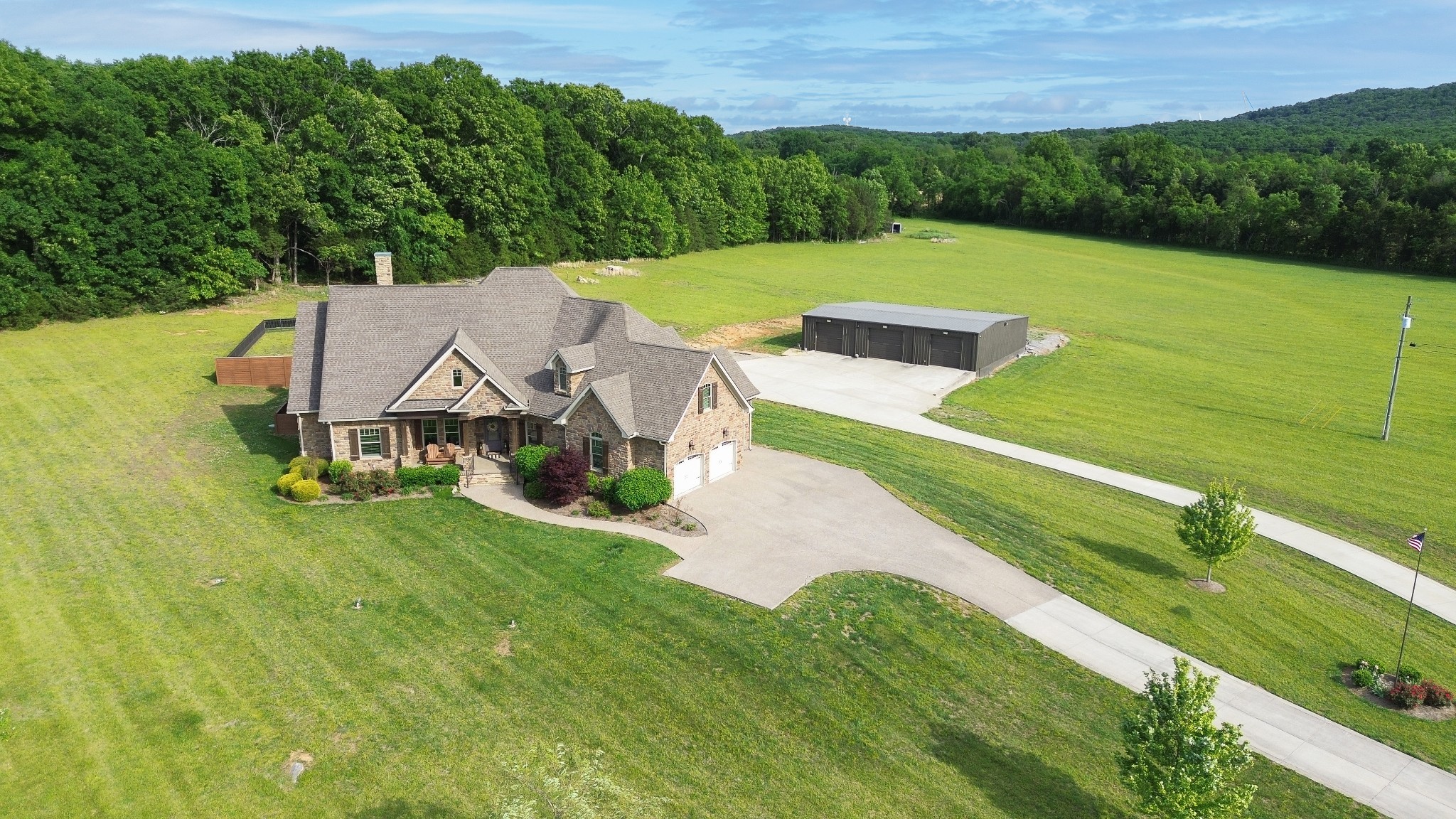 Photo of Listing #3336119