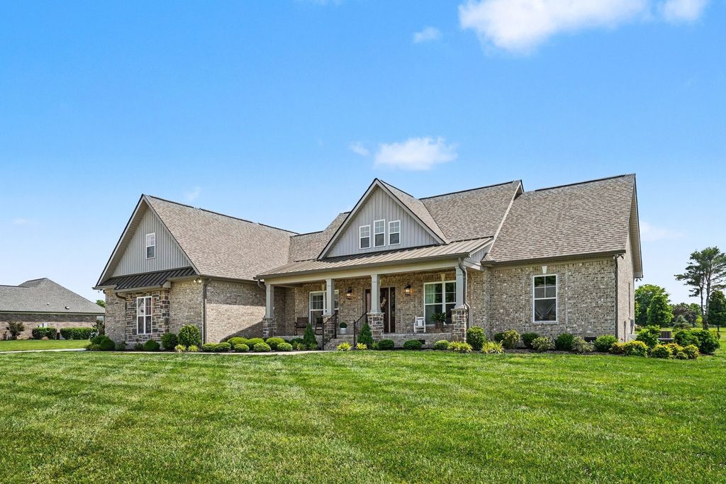 8002 Traditions Ln, Columbia