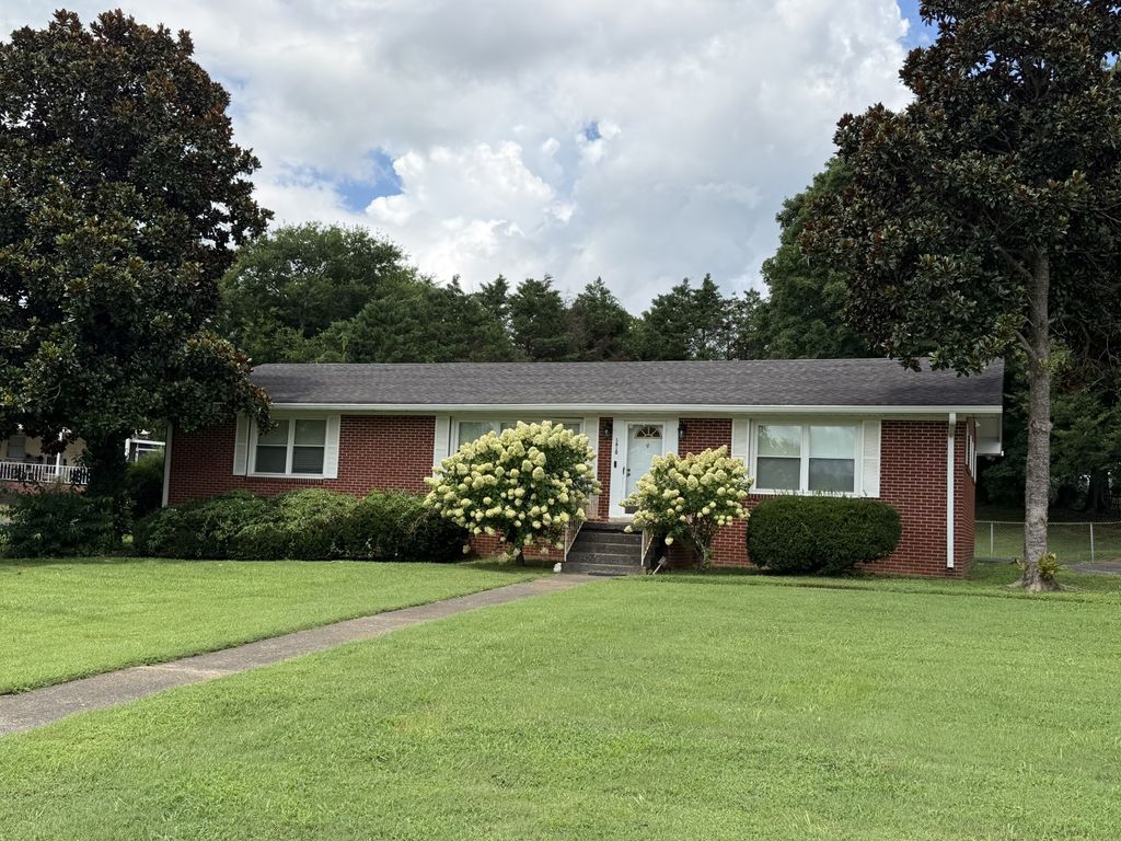 1610 June Ave, Shelbyville