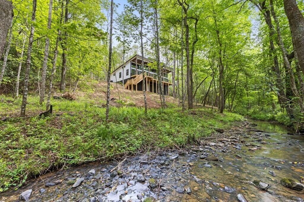 148 Brookwood Drive, Blue Ridge