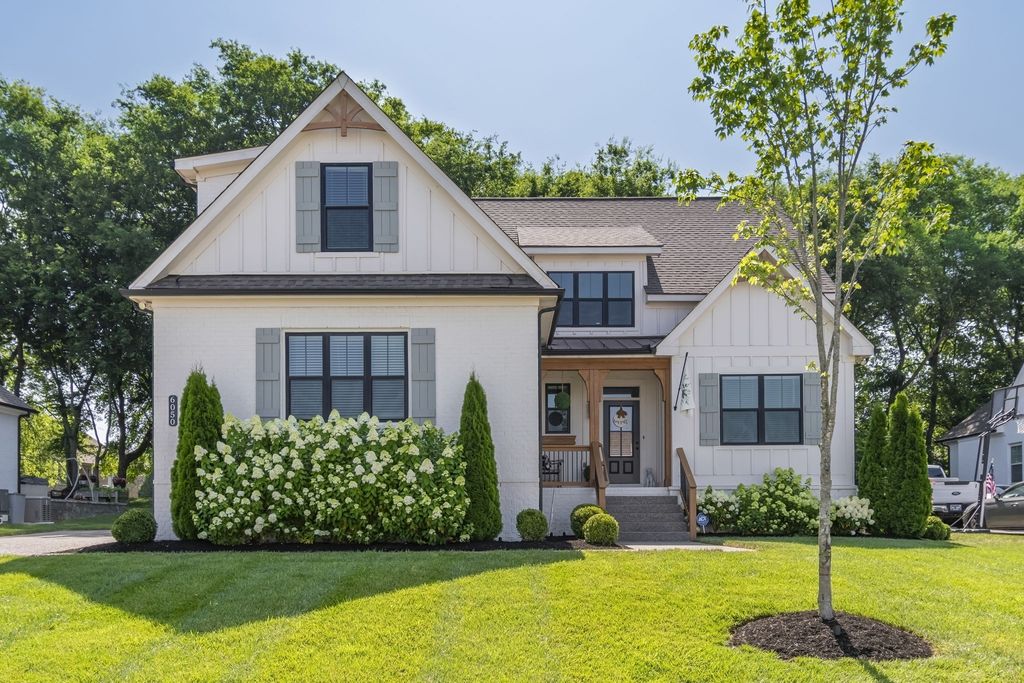 6050 Kidman Ln, Spring Hill