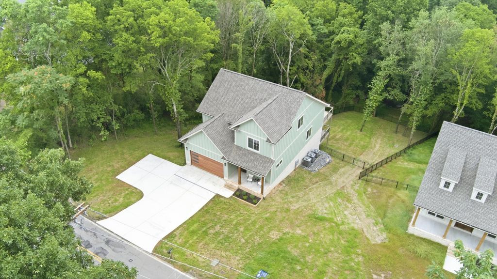 6516 Fairview Road, Hixson