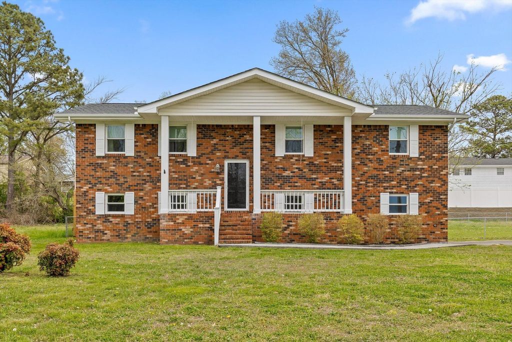 215 Battlewood Drive, Fort Oglethorpe
