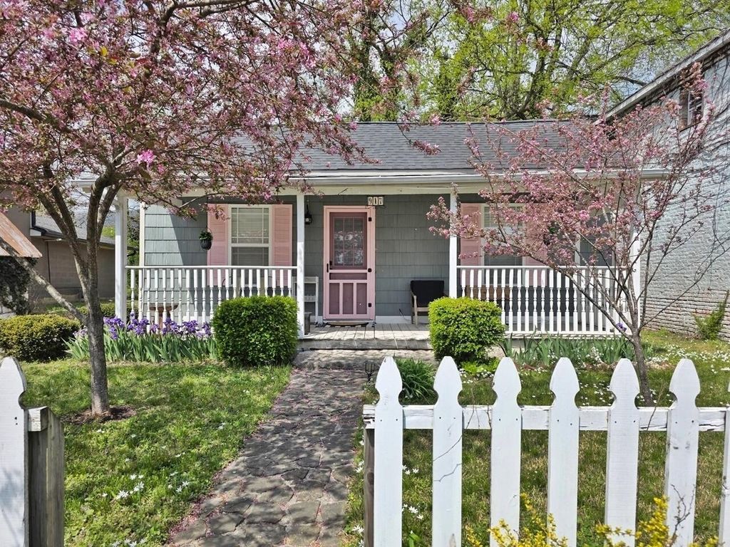 917 Market Street, Dayton