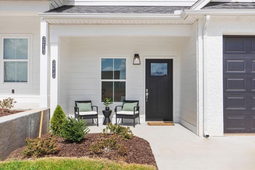 3244 Green Turtle Lane Ne, Cleveland