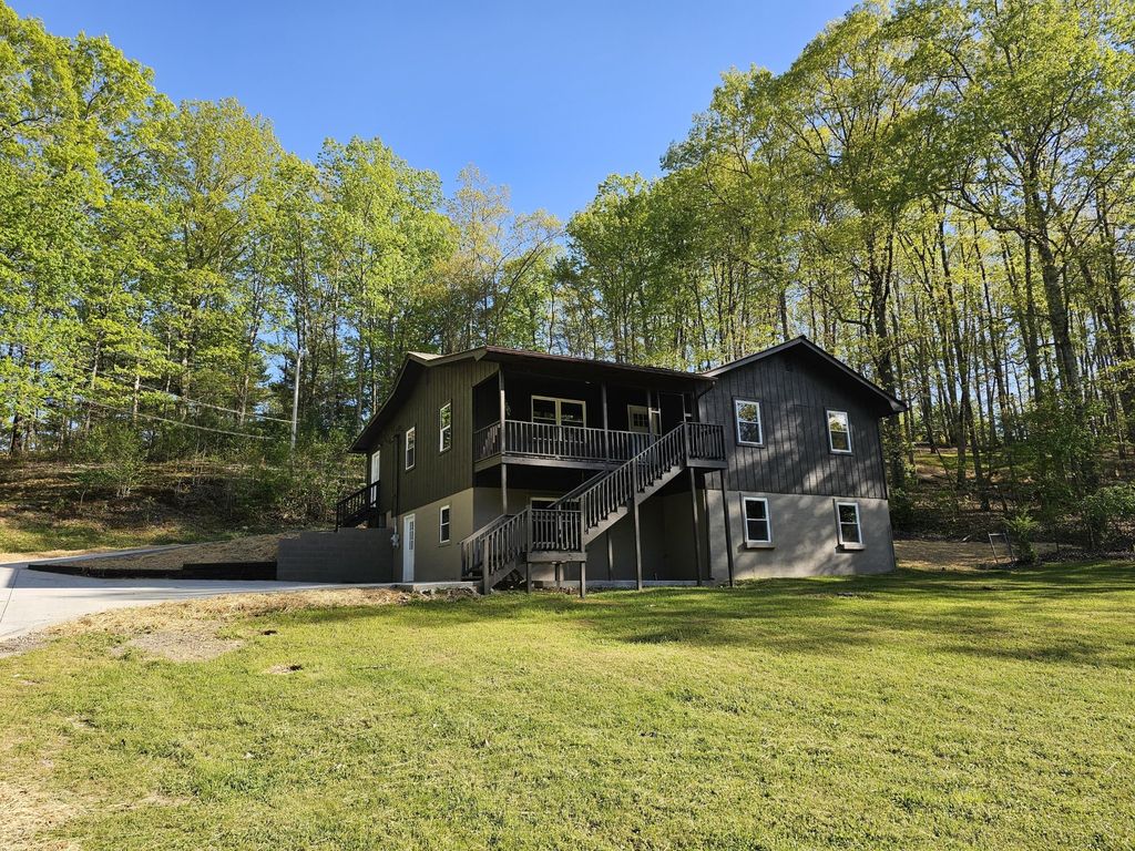 1724 Euchee Chapel Road, Spring City