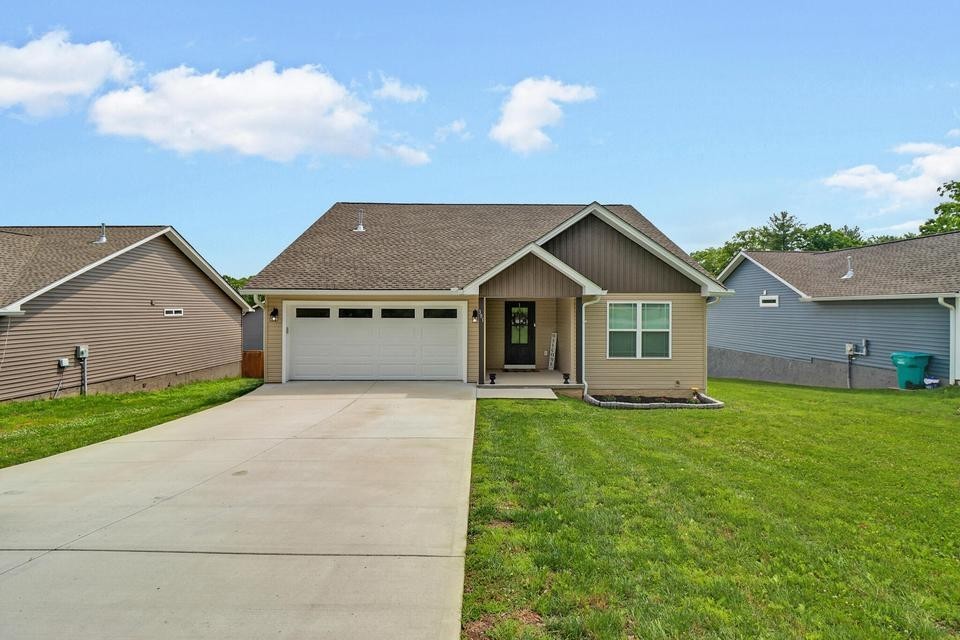 Photo of Listing #3338496