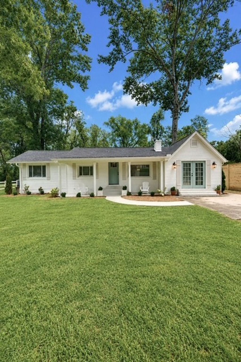 5919 Old Harding Pike, Nashville