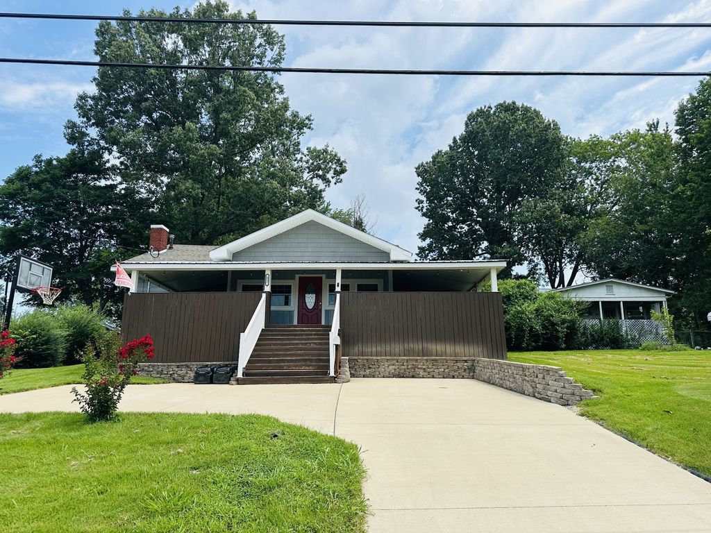 822 N 4th St, Central City