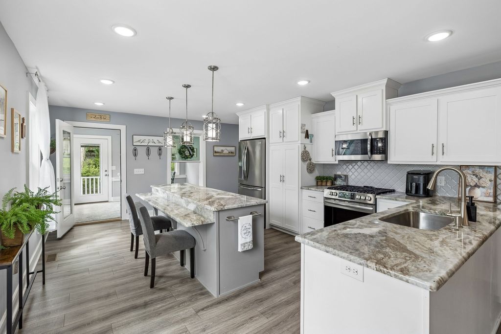 380 Mockingbird Ln, Hartsville