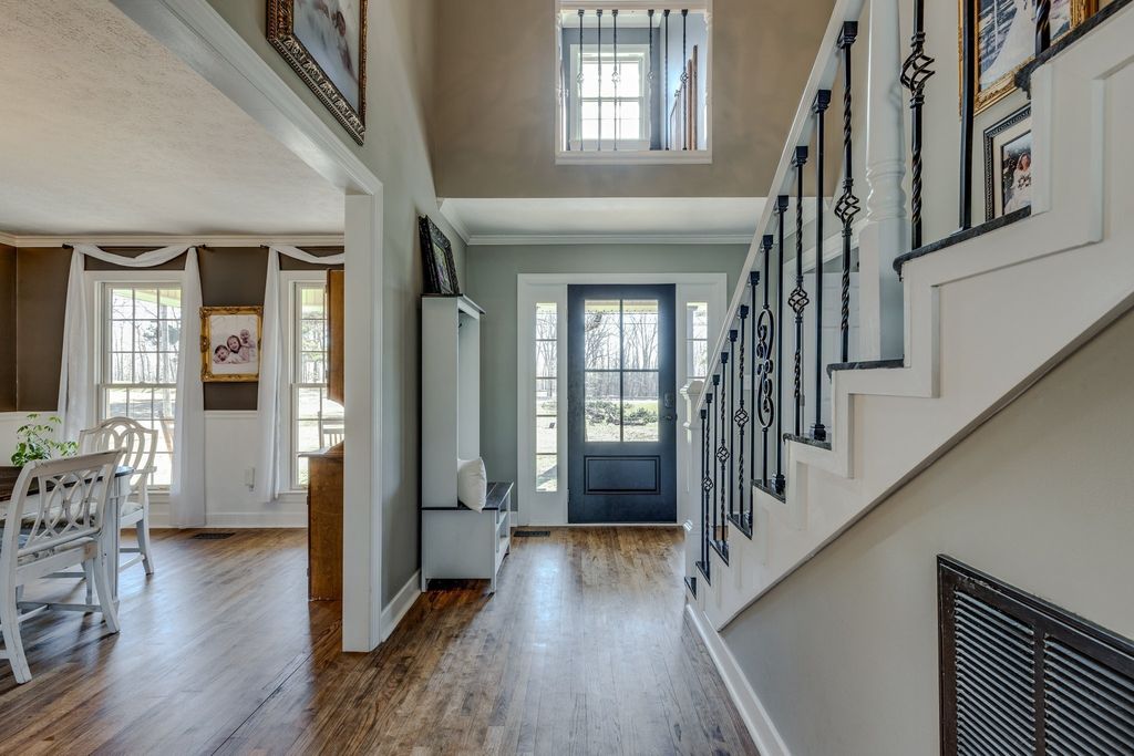 831 Columbia Hwy, Hohenwald