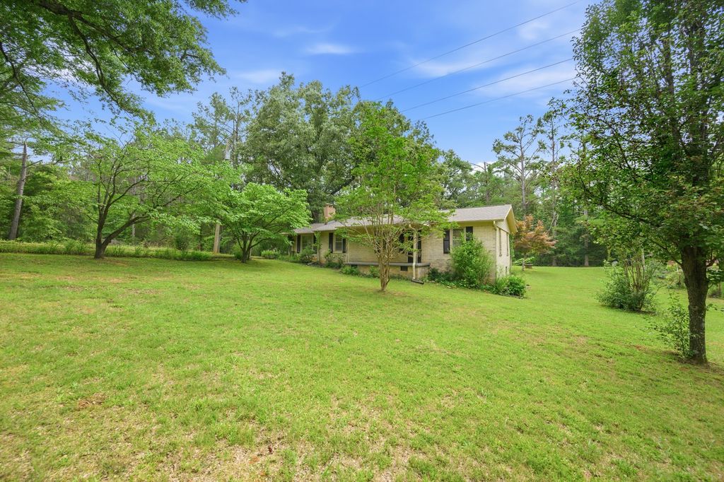 1735 Highway 421, Sardis