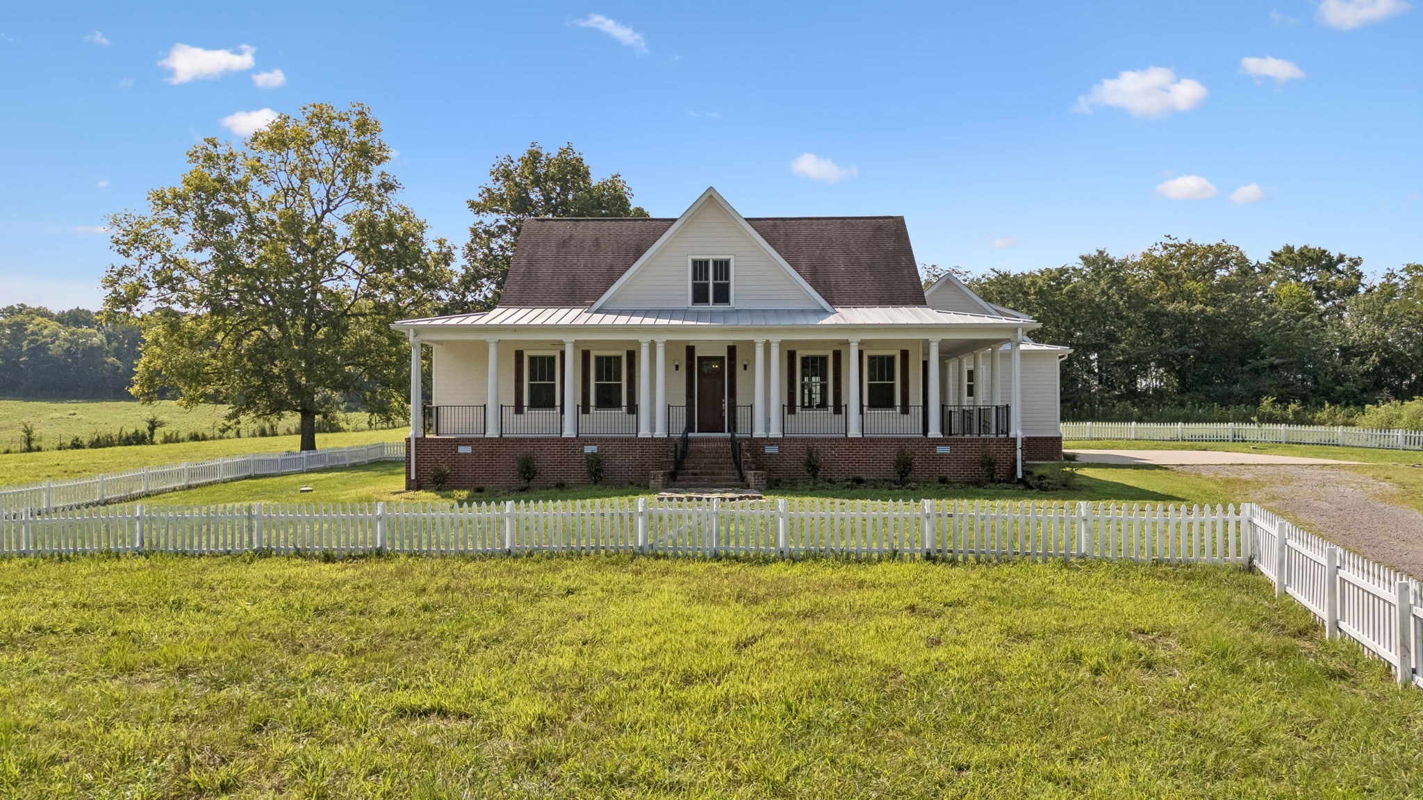Photo of Listing #3499652