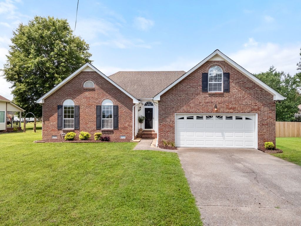 394 Buckingham Blvd, Gallatin